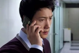 Nghe được cuộc điện thoại của chồng, tôi quyết định ly hôn