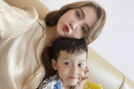 Cuộc sống của mỹ nhân "vũ trụ" VFC hạnh phúc bên con trai nhỏ