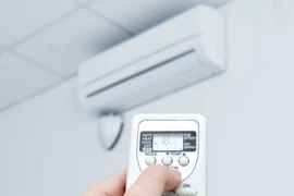 4 nhóm bệnh từ máy lạnh những người ngồi phòng điều hòa nên biết