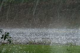 Ngày 3/5, miền Bắc nắng nóng, Tây Nguyên, Nam Bộ mưa lớn 