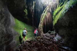 Khám phá ống dung nham dài nhất thế giới, tuyệt tác thiên nhiên