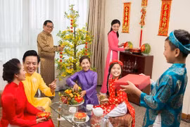 "Con hãy sống và cư xử như thế nào để chồng luôn tự hào" 