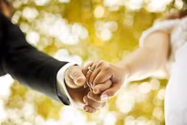 Không phải tuổi tác, 3 yếu tố này mới quyết định hạnh phúc hôn nhân