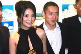 Người đàn ông dù phản bội vẫn tát Triệu Vy, 10 năm chỉ nhớ người đã khuất giờ ra sao?