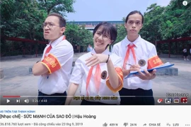 Sức nóng không tưởng của Vlogger sau khi lột xác