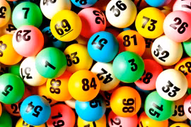 Chỉ vì hành động lơ đãng này lúc nhặt vé số, người đàn ông đổi đời trong chớp mắt