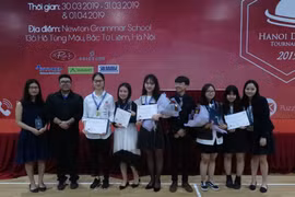 Học sinh trường Amsterdam giành giải nhất cuộc thi Tranh biện Hà Nội mở rộng 2019