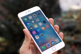 5 năm, giá khởi điểm của iPhone tăng gấp đôi tại Việt Nam