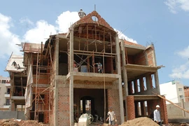 Phong thủy: Ba loại hạn hoang ốc tránh làm nhà