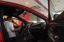 Vì sao xe ôtô tự ngắt các thiết bị khi nổ máy?