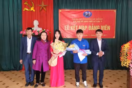 Nữ tân binh cất bằng đại học, tình nguyện lên đường nhập ngũ