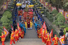 Quyết định số ngày nghỉ Giỗ Tổ Hùng Vương và và 30/4-1/5 năm 2025