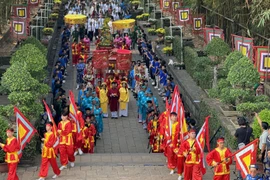 Quyết định số ngày nghỉ Giỗ Tổ Hùng Vương và và 30/4-1/5 năm 2025