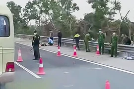 Đâm chết nam thanh niên đang nằm trên đường, tài xế có bị xử lý?