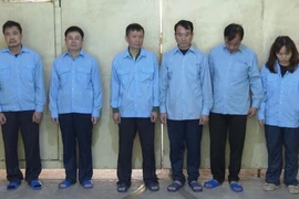 Bắt 6 cán bộ quận Hoàng Mai 'vòi tiền' để bỏ qua sai phạm 