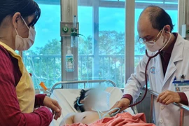 Tin mới nhất vụ 5 nhân viên vệ sinh bị ngạt khí trong cống nước 