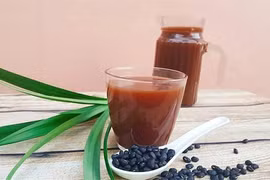 Nước đậu đen mát bổ, nhưng người này uống vào khác nào tự sát