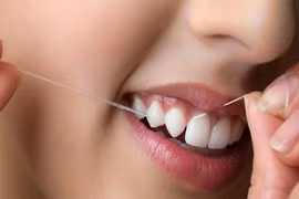 Sử dụng chỉ nha khoa làm sạch răng như thế nào mới đúng cách?