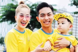 Vợ chồng Khánh Thi mang con trai đi chạy bộ từ thiện