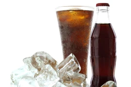 Nguy hiểm chết người khi uống nước lạnh ngày hè