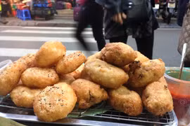 Nhận diện món ăn đường phố chế biến bằng mỡ bẩn