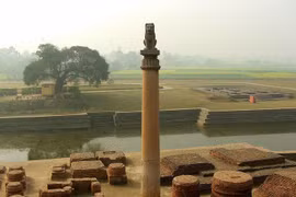 Cột đá nghìn tuổi vẫn nguyên vẹn khó tin, khoa học ngả mũ thán phục