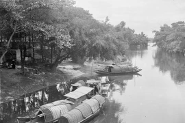 Ngắm sông An Cựu ở Cố đô Huế thập niên 1920 qua loạt ảnh hiếm