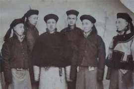 Con cháu nhà Thanh đổi họ gì sau khi triều đại sụp đổ?