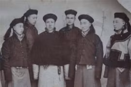 Con cháu nhà Thanh đổi họ gì sau khi triều đại sụp đổ?