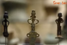 Chiêm ngưỡng bộ sưu tập dao găm có 1-0-2 của người Việt cổ