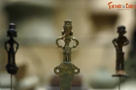 Chiêm ngưỡng bộ sưu tập dao găm có 1-0-2 của người Việt cổ