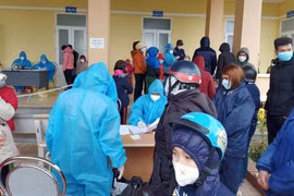 Giám đốc bệnh viện ‘tố’ Trung tâm Y tế áp đặt test Covid-19