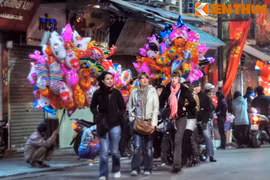 Nhìn lại thời khắc giao thừa ở Hà Nội tròn 10 năm trước