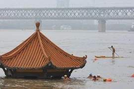 Thượng nguồn đập Tam Hiệp đón lũ mới, ông Tập Cận Bình chỉ đạo khẩn