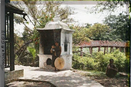 Hồ Hoàn Kiếm - đền Ngọc Sơn cực khác lạ trong ảnh màu năm 1915 