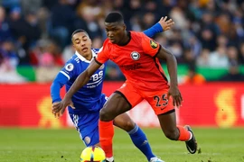 Tay chơi poker biến CLB Anh thành hình mẫu chuyển nhượng