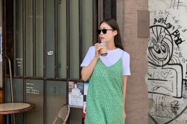 Sneaker trắng mix với 4 kiểu trang phục này, cực sành điệu! 