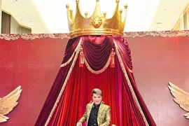 Càng lắm “ông hoàng”, “bà hoàng”... showbiz Việt càng ngập ngụa sự háo danh? 