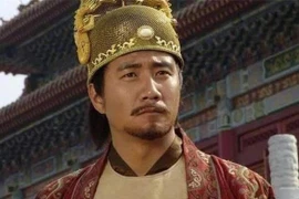 Bị 1 bà lão mắng nhiếc trên đường, Chu Nguyên Chương xử trí thế nào?