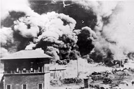 Năm 2021 đánh dấu 100 năm những sự kiện lịch sử nào? 