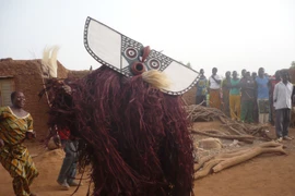 Khám phá tục thờ tổ tiên huyền bí của các bộ tộc châu Phi