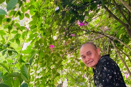  “Vua hài” Xuân Hinh với cuộc sống yên bình ở tuổi 64