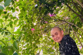  “Vua hài” Xuân Hinh với cuộc sống yên bình ở tuổi 64