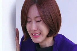 Cứ 'chiến tranh' là chồng lại nhắn tin với người yêu cũ kể xấu vợ 