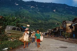 Ảnh siêu quý hiếm về con người và cảnh vật Lai Châu năm 1998