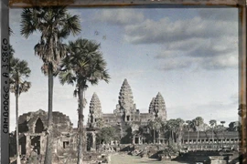 Loạt ảnh màu đặc biệt về kỳ quan Angkor Wat một thế kỷ trước (1)