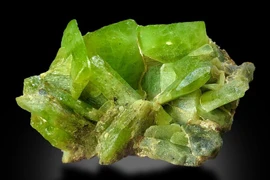 Soi đá quý đến từ Sao Hỏa, đại diện cho người sinh tháng tám