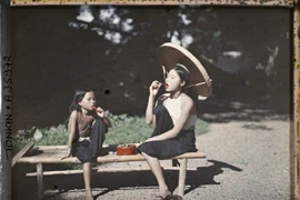 Ảnh màu siêu hiếm về phụ nữ Việt Nam đầu thế kỷ 20