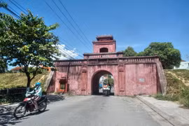 Nét độc đáo của tòa thành 230 năm tuổi gần thành phố Nha Trang