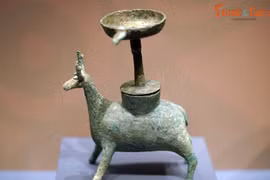 Ngắm những chiếc đèn nghìn tuổi cực tinh xảo của người Việt cổ